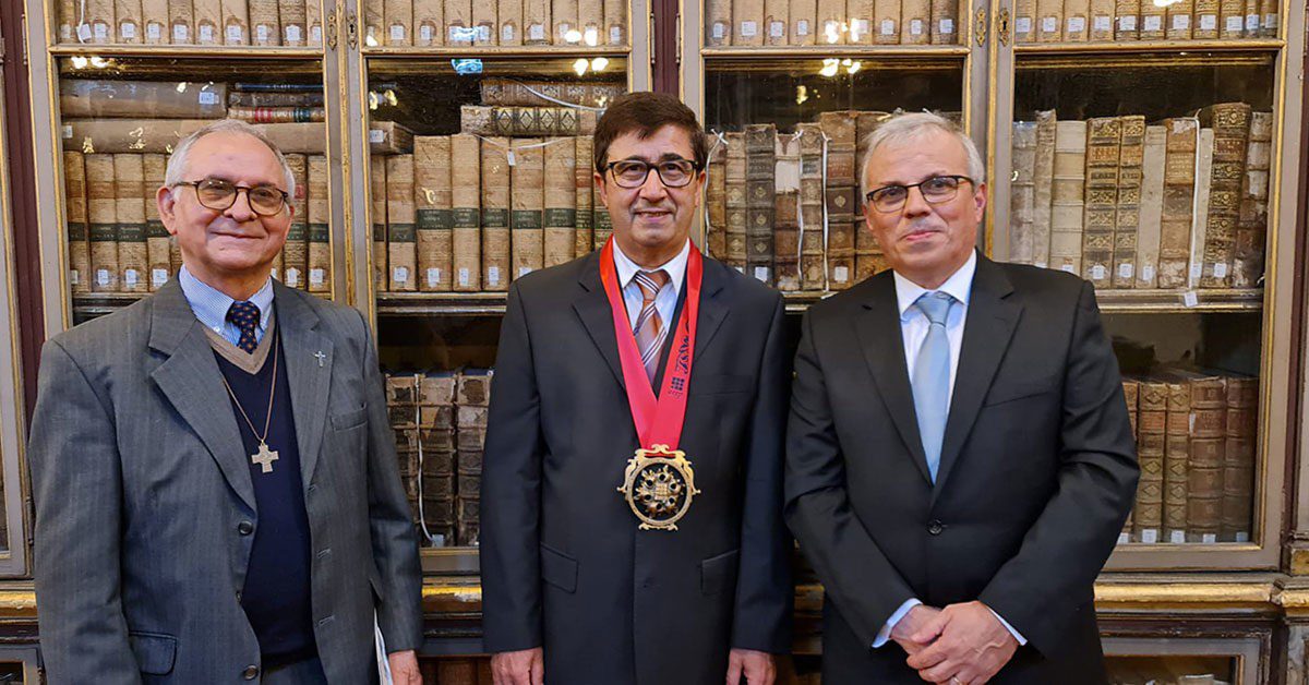 Professor António Ferreira foi agraciado com o Prémio Pe. Nuno Burguete